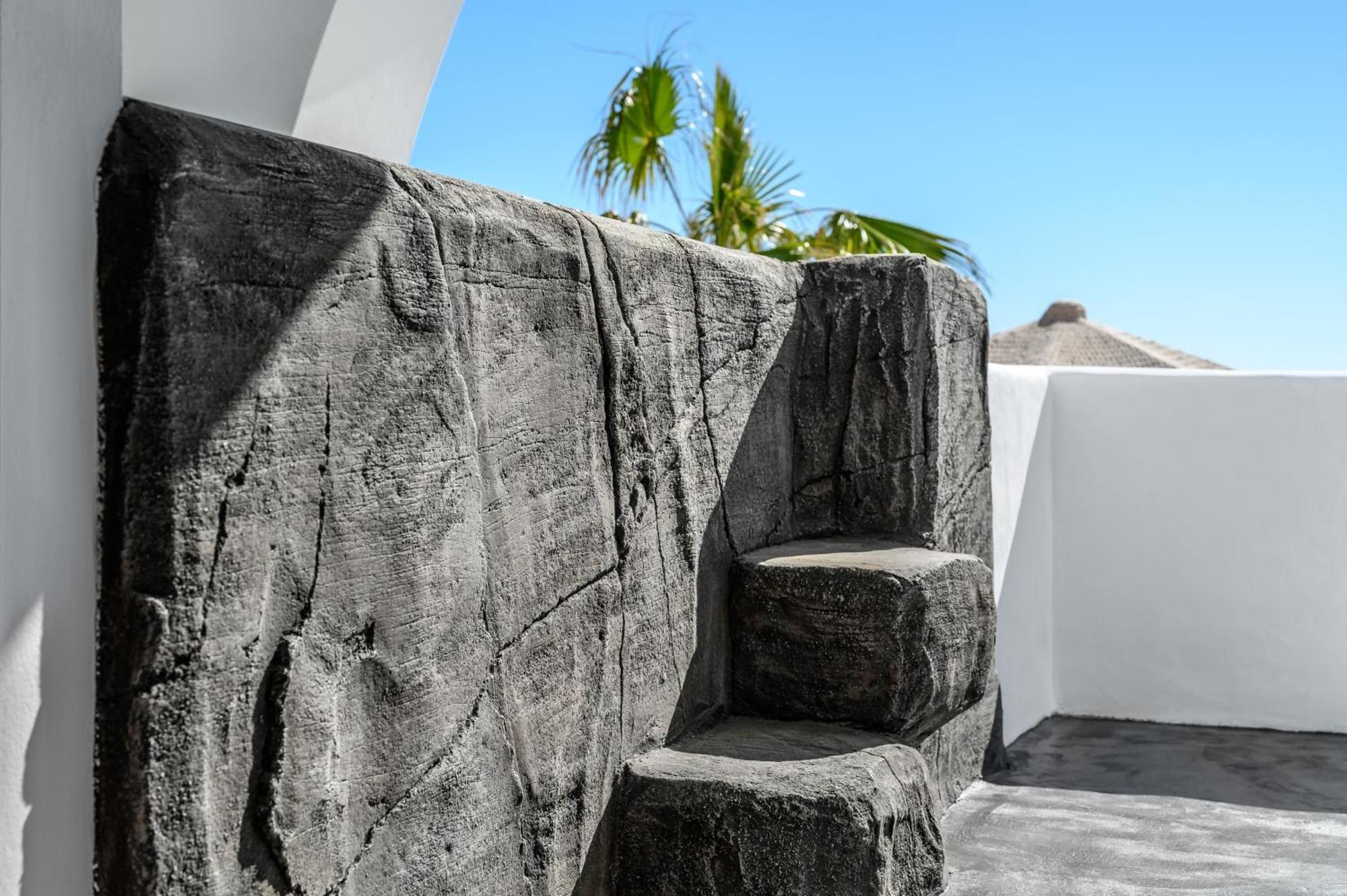 Leon Luxury Suites Imerovigli  Dış mekan fotoğraf