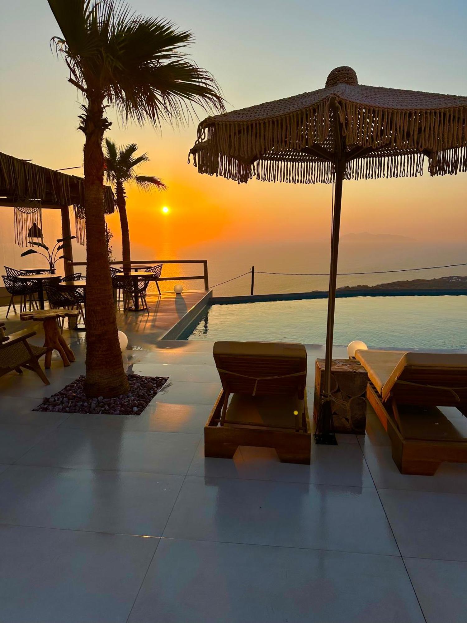 Leon Luxury Suites Imerovigli  Dış mekan fotoğraf